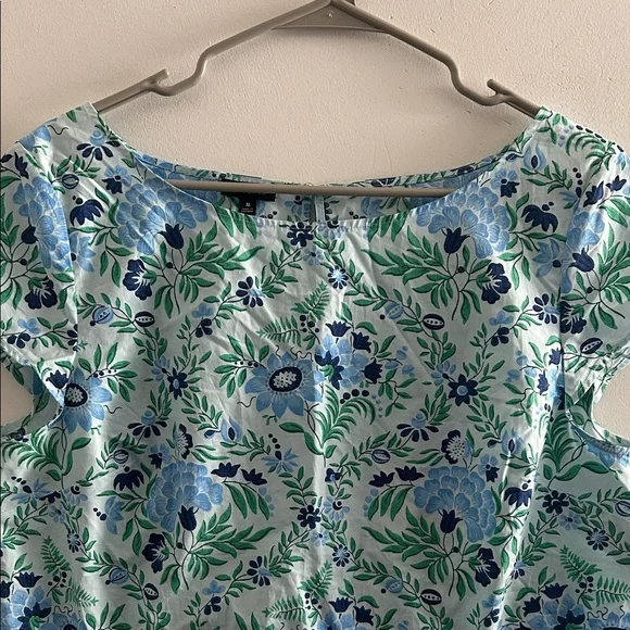 Talbots, Woman’s Size M Blue and Green Floral Cap-Sleeve Blouse - Picture 2 of 7